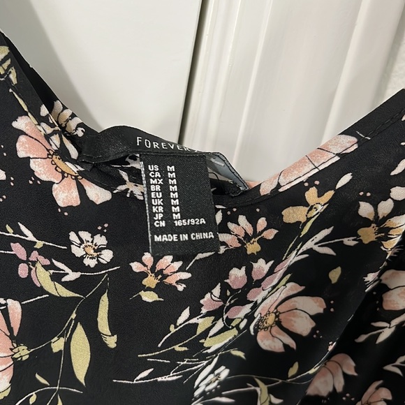 NEW Forever 21 Floral Maxi Dress, size Medium - Picture 5 of 5
